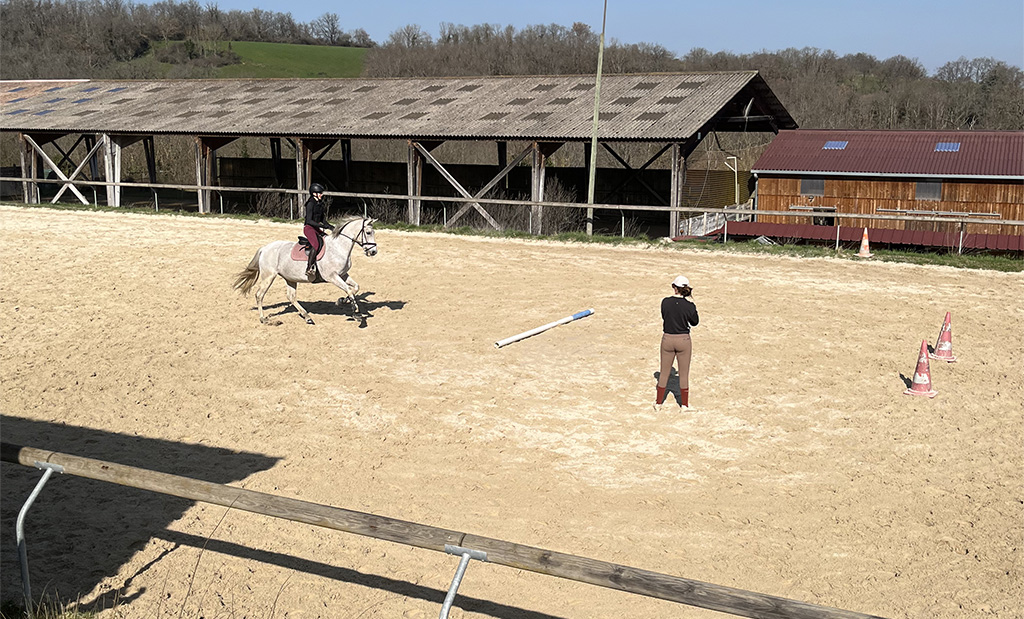 Aborder un obstacle à cheval